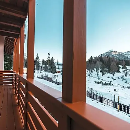 Rifugio Viote Hotel *