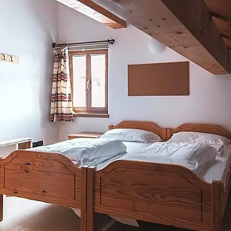 Rifugio Viote Hotel *
